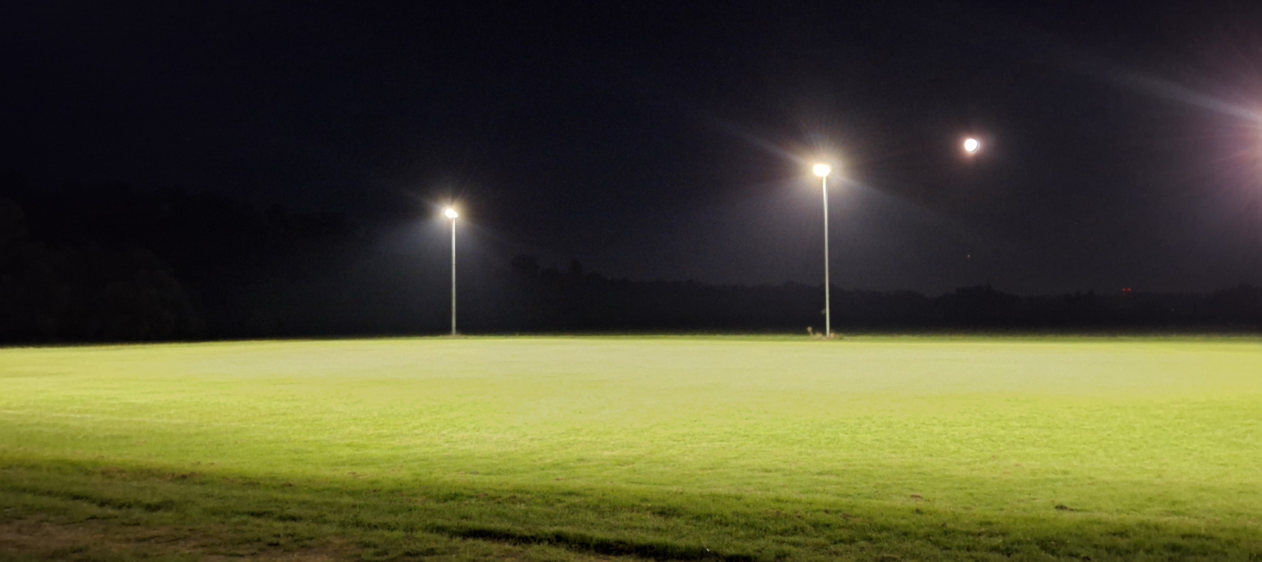 optimale Ausleuchtung ohne die Schiffe zu blenden optimale Ausleuchtung ohne die Schiffe zu blenden